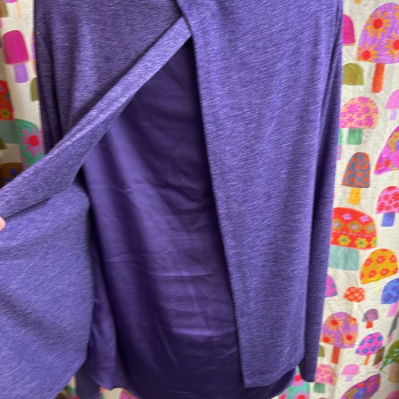 Lands’ End Long Sleeve Top. Medium - Picture 4 of 8